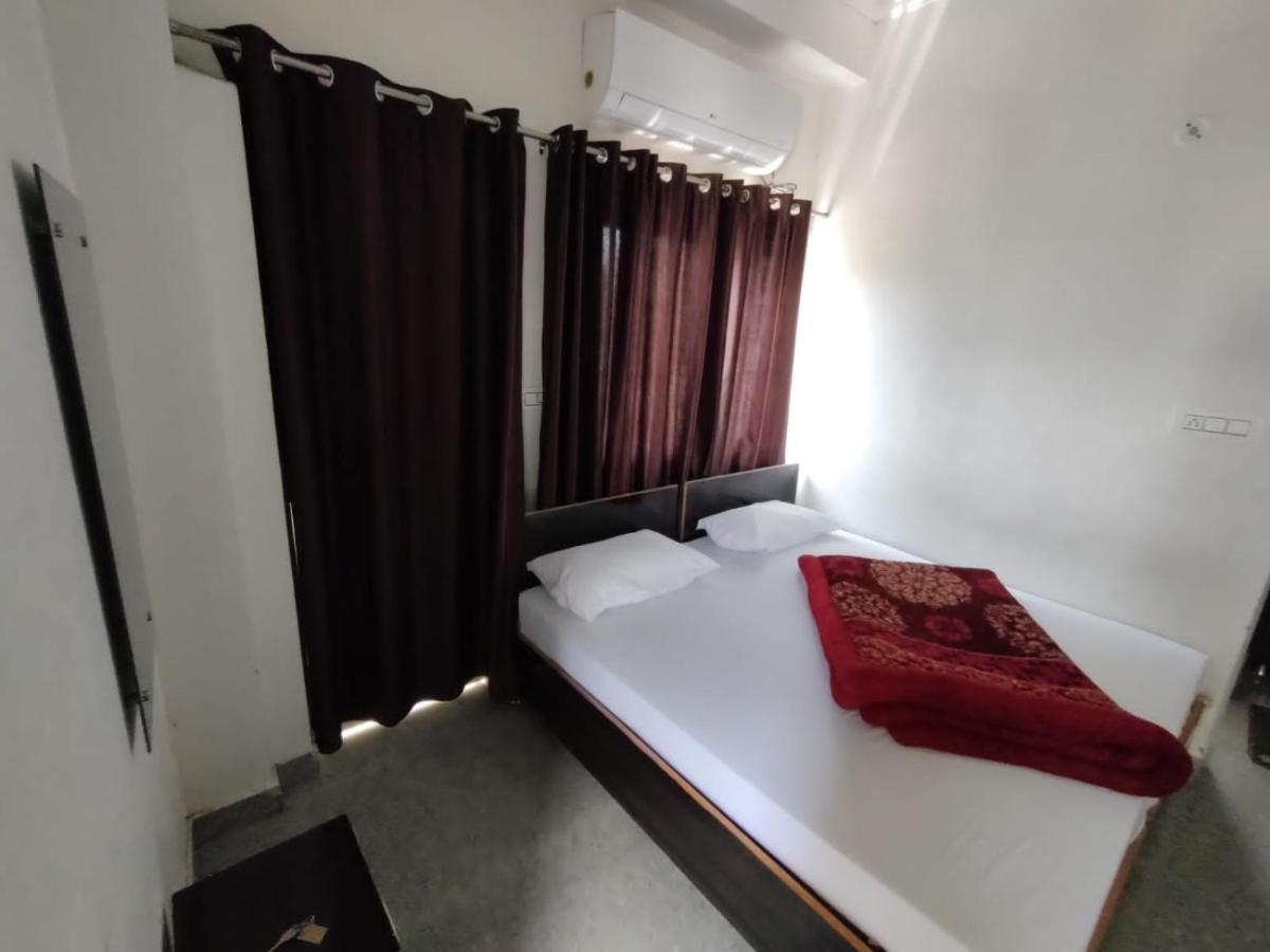 Hotel Aman Rishīkesh Extérieur photo
